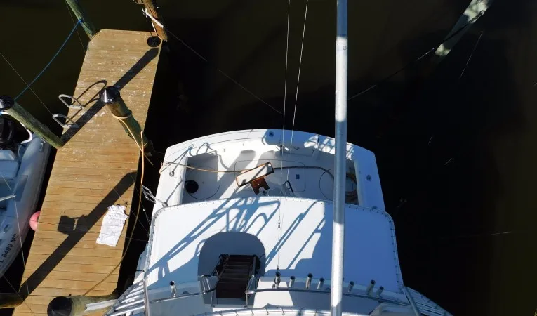 48 Hatteras Top Shelf