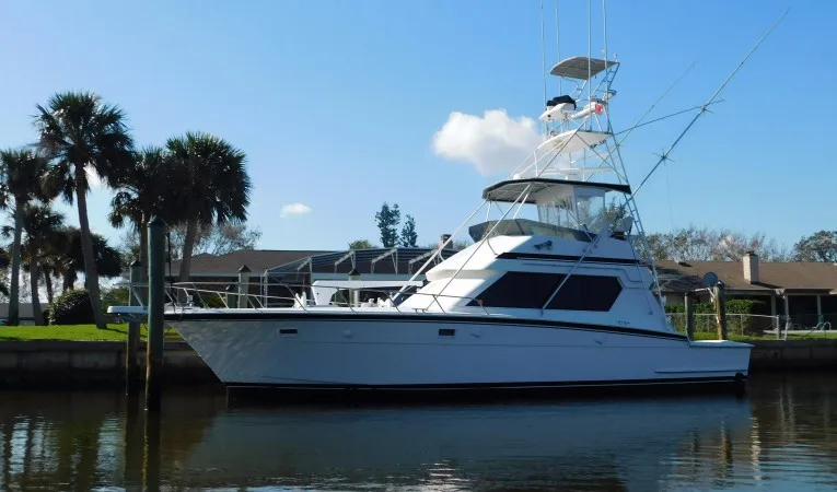 48 Hatteras Top Shelf