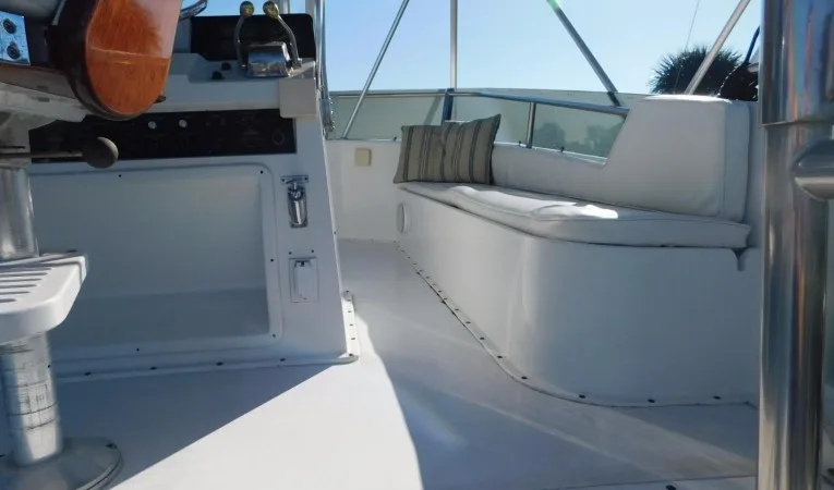 48 Hatteras Top Shelf