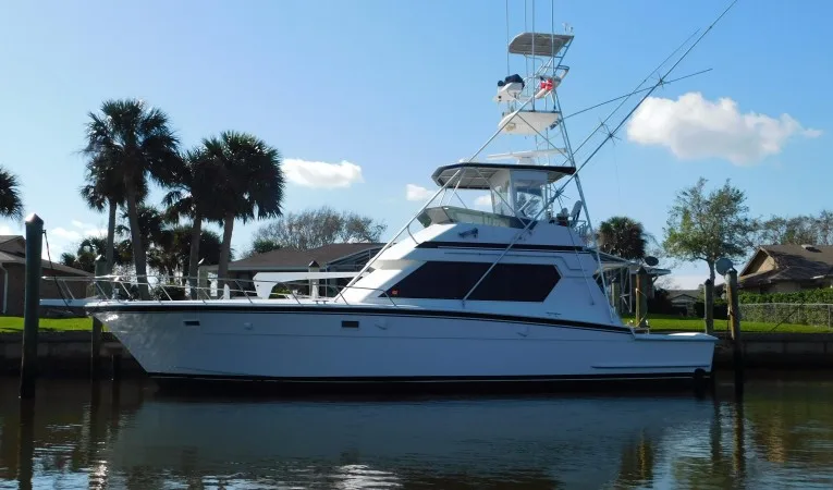 48 Hatteras Top Shelf