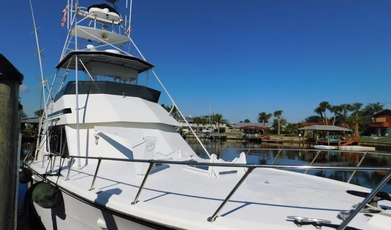 48 Hatteras Top Shelf