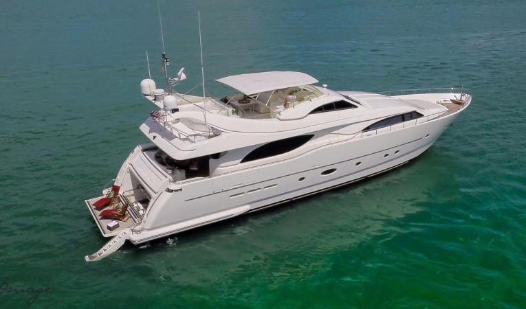 94 Ferretti Yachts Starboard View