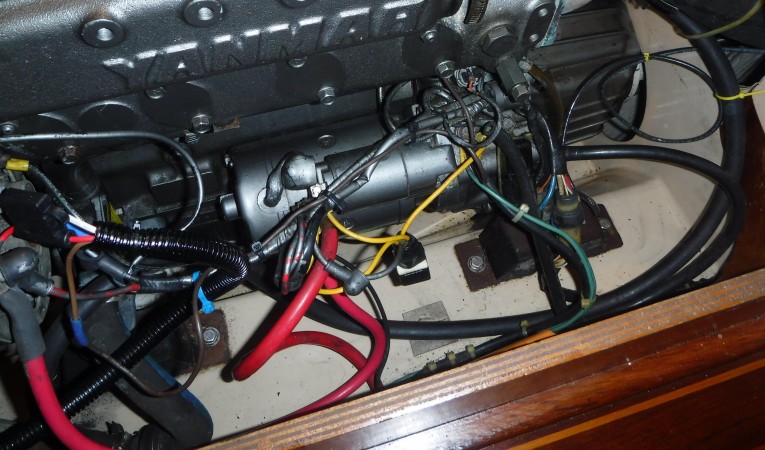 38 Island Packet AMORA II