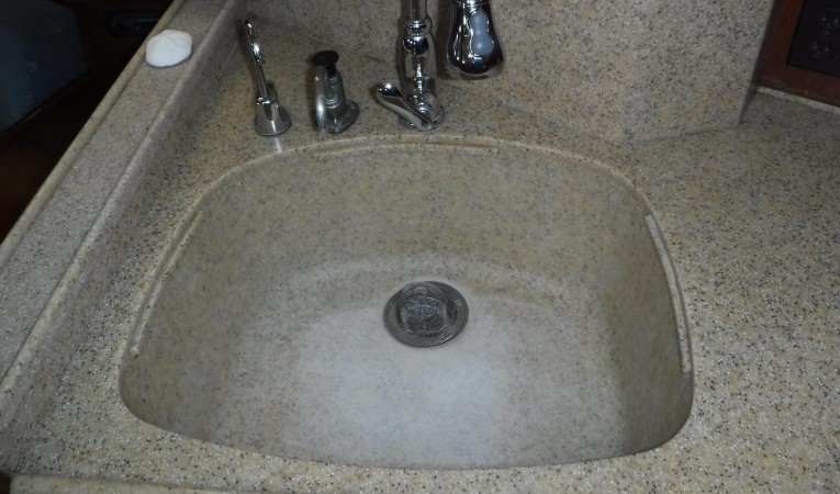 38 Island Packet AMORA II