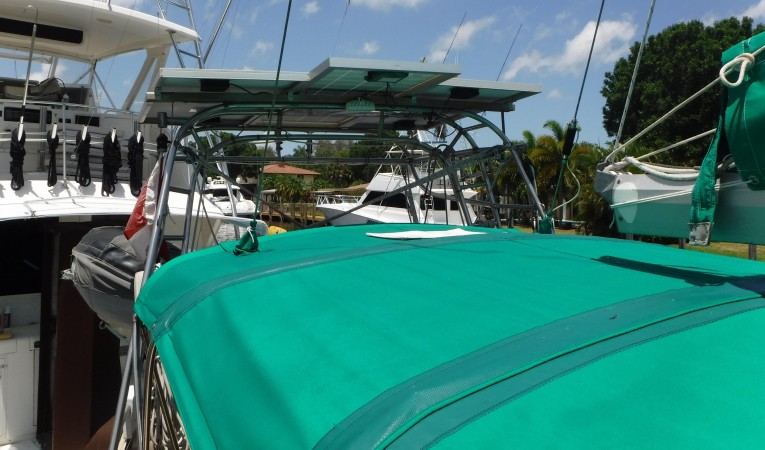 38 Island Packet AMORA II