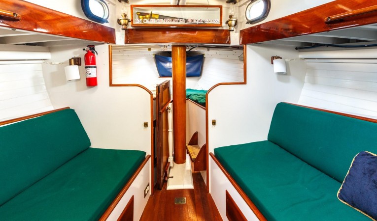 38 Hodgdon Bros. Stadel Salon