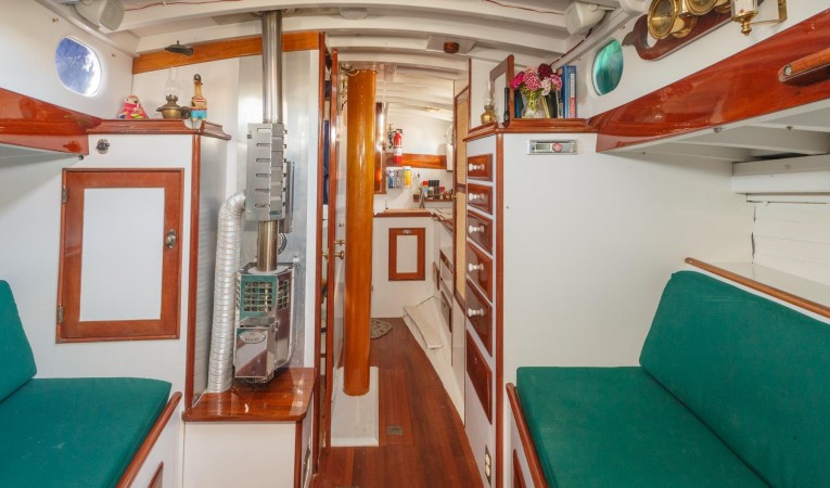 38 Hodgdon Bros. Stadel Salon - Looking Aft