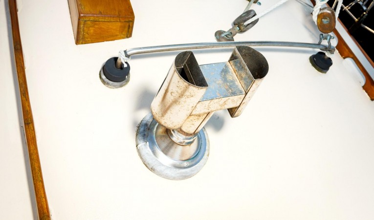 38 Hodgdon Bros. Stadel Cabintop - Heater vent