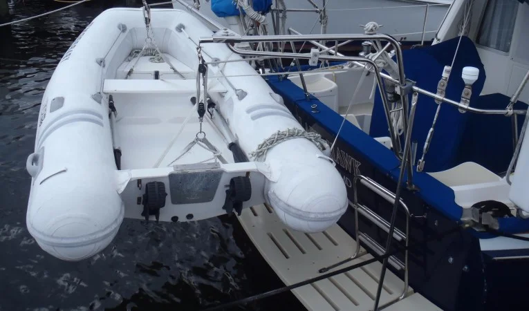 40 Cabo Rico AB inflatable & davits 2