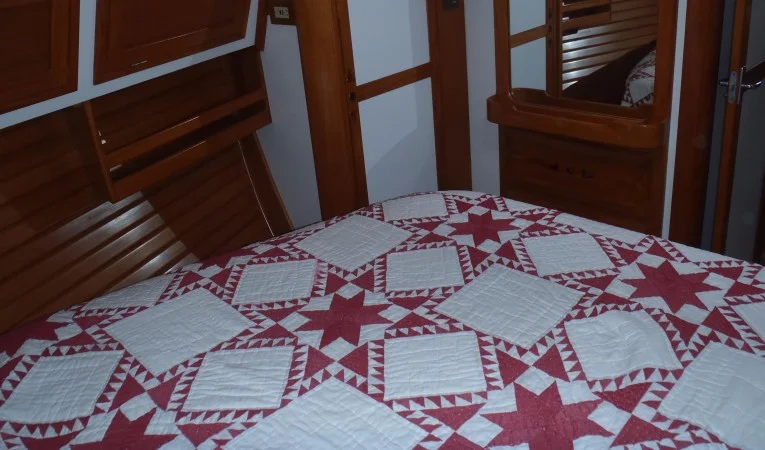 40 Cabo Rico Master stateroom stbd