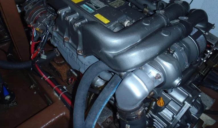 40 Cabo Rico 100 hp Yanmar diesel 2