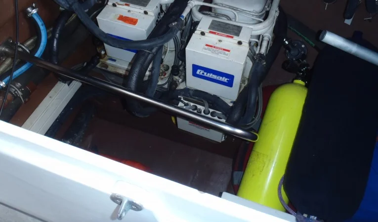 40 Cabo Rico Stbd cockpit locker / AC units