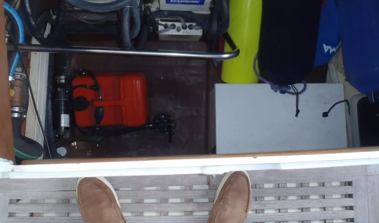 40 Cabo Rico Stbd cockpit locker