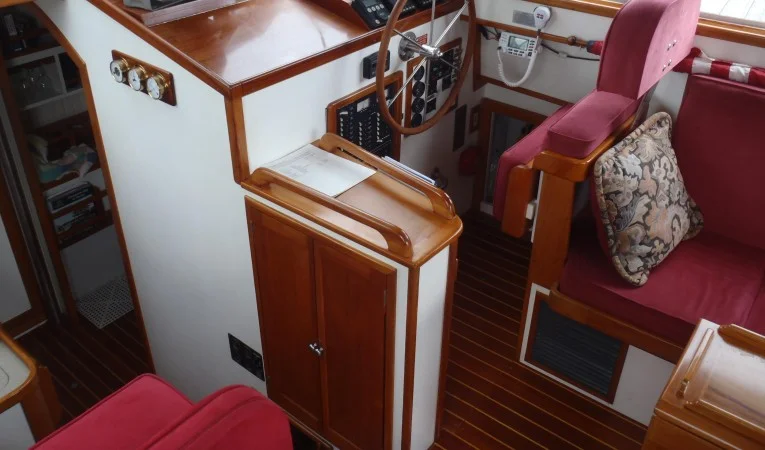 40 Cabo Rico Pilothouse console