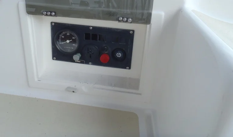 40 Cabo Rico Cockpit engine panel