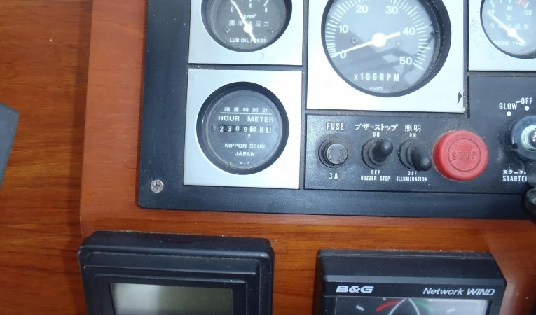 40 Cabo Rico Engine gauges