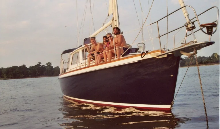 40 Cabo Rico Stbd fwd with captain and crew