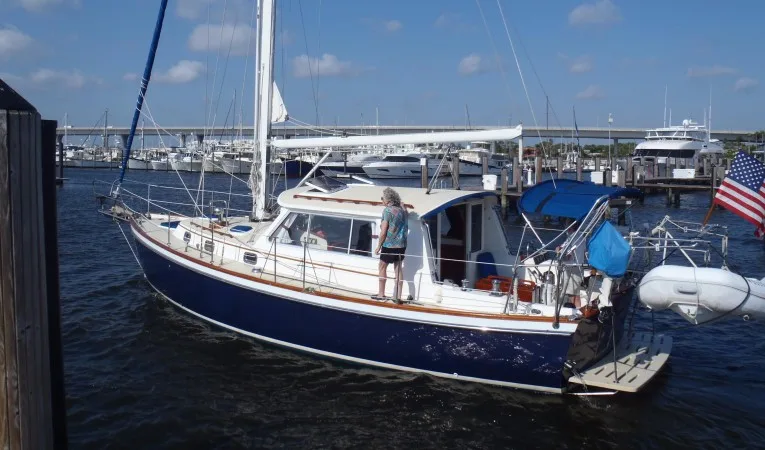 40 Cabo Rico Port aft