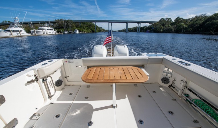 32 Boston Whaler 