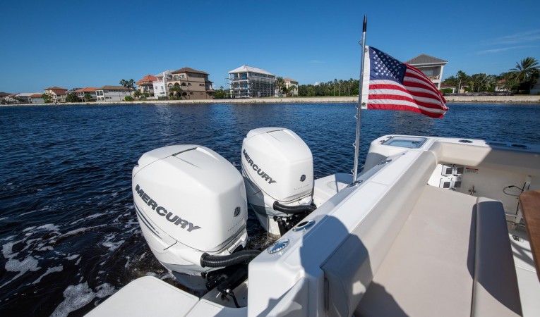 32 Boston Whaler 