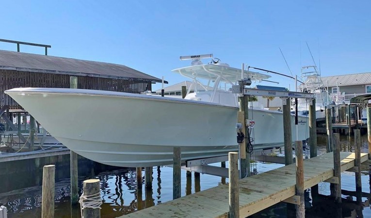 37 SeaHunter 
