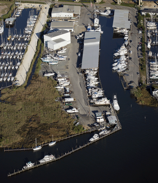 Dog River Marina and Boat Works Inc. in Mobile, AL