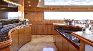 103' Custom Build Bahamas, USA - Florida East Coast