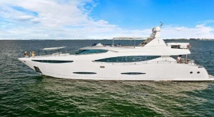 90' Custom Build Bahamas, USA - Florida East Coast