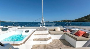 Adeona Caribbean, West Mediterranean