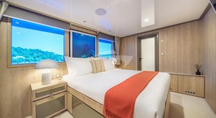 Agape Rose East Mediterranean