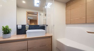 Agarimo Six W. Med - Spain/Balearics