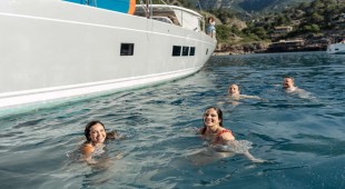 Agarimo Six W. Med - Spain/Balearics