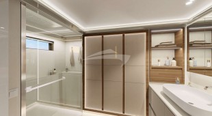 Aloia East Mediterranean