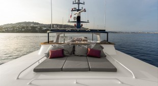 Araok Ii Caribbean, East Mediterranean, West Mediterranean