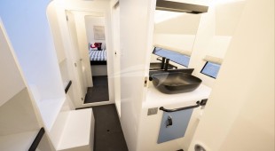 Avel Vaez Caribbean, East Mediterranean