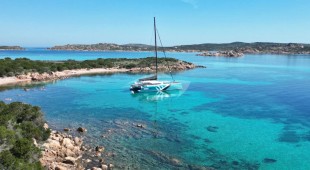 Avel Vaez Caribbean, East Mediterranean