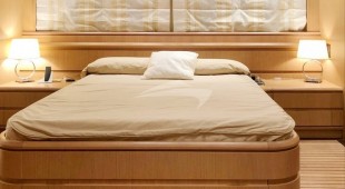 B4 East Mediterranean, West Mediterranean