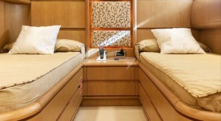 B4 East Mediterranean, West Mediterranean