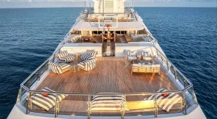 Batello Caribbean, East Mediterranean, West Mediterranean