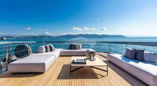 Bella Donna West Mediterranean