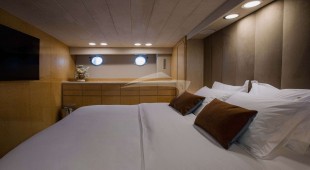 CariÑo East Mediterranean