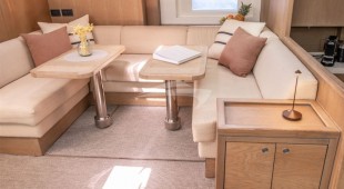 Champagne Hippy West Mediterranean