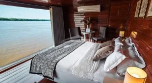 Crucero Amazonas West Coast South America