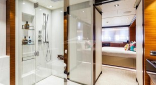 Daisy D Caribbean, West Mediterranean