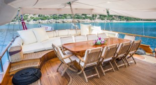 Dea Del Mare East Mediterranean