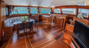 Dea Del Mare East Mediterranean