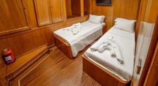 Dea Del Mare East Mediterranean