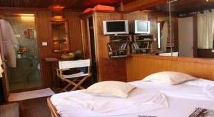 Dhoni Stella 1 Indian Ocean and SE Asia