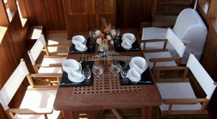 Dhoni Stella 2 Indian Ocean