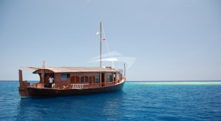 Dhoni Stella Indian Ocean
